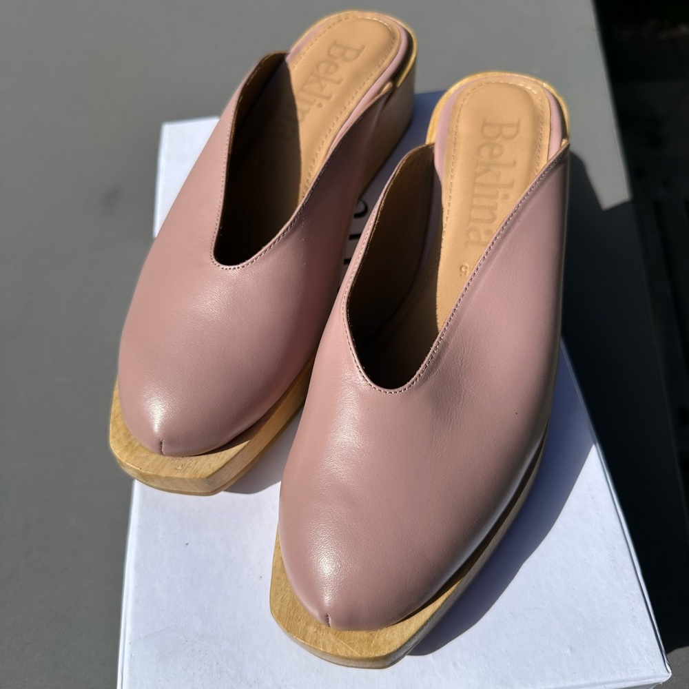 Beklina Wedge Clog size 8.5 Light Orchid